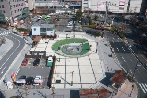 大垣駅南街区広場＜水都の泉＞